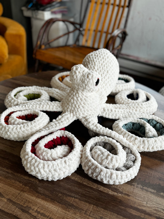 Giant Octopus Seasonal