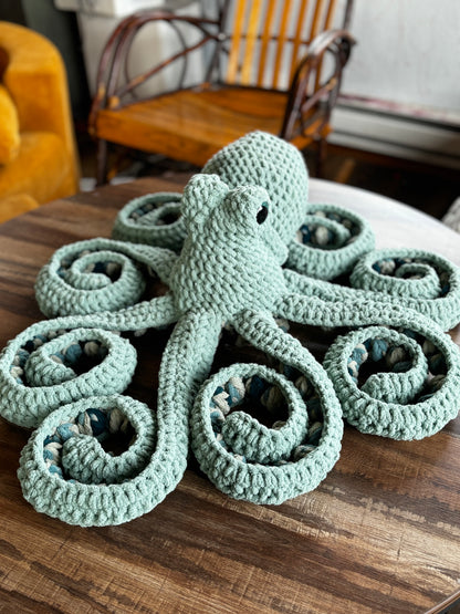 Giant Octopus Seasonal